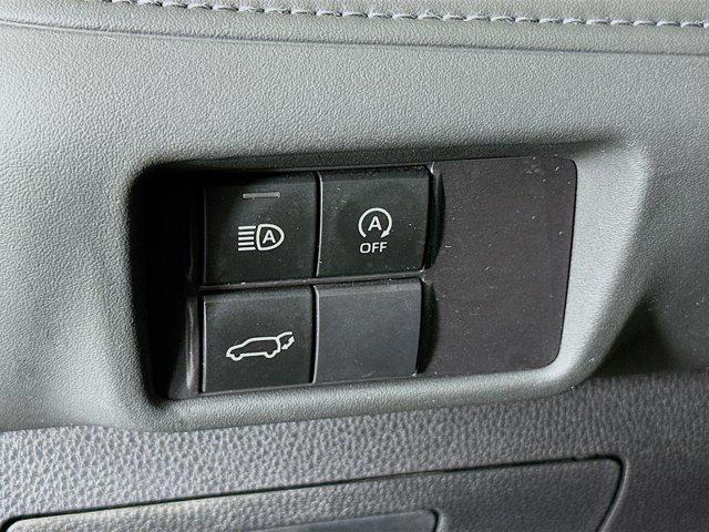 used 2024 Toyota Highlander car, priced at $40,697