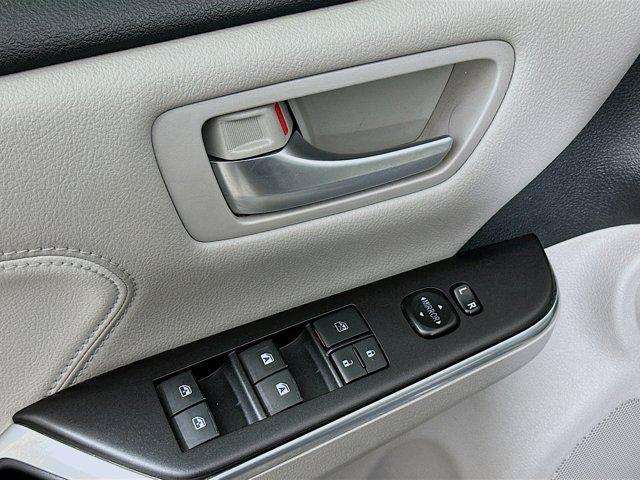 used 2017 Toyota Camry Hybrid car, priced at $16,499