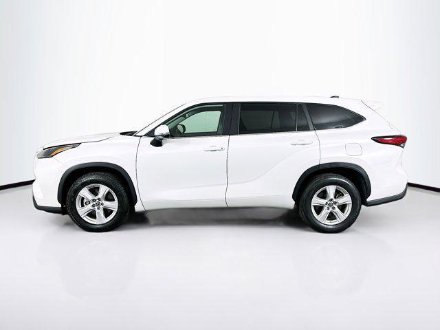 used 2023 Toyota Highlander car, priced at $30,989