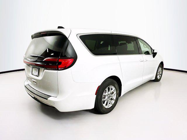 used 2023 Chrysler Pacifica car, priced at $23,997