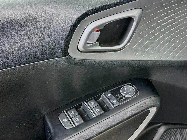 used 2023 Kia Soul car, priced at $13,987