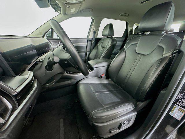 used 2024 Kia Sorento car, priced at $24,497