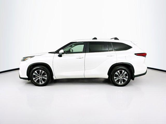 used 2023 Toyota Highlander car, priced at $34,597