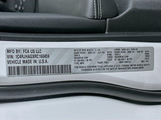 used 2024 Jeep Grand Cherokee car, priced at $29,797