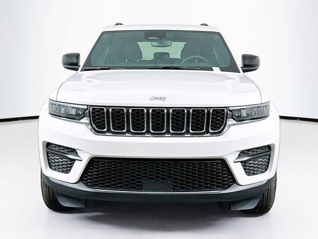 used 2024 Jeep Grand Cherokee car, priced at $29,797