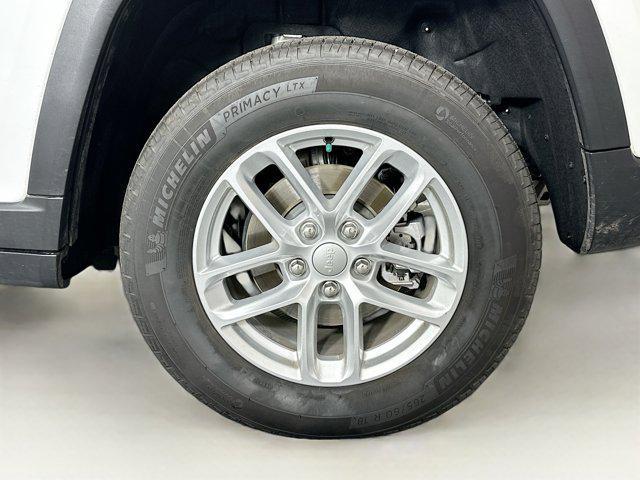 used 2024 Jeep Grand Cherokee car, priced at $29,797
