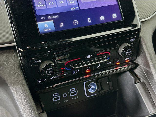 used 2024 Jeep Grand Cherokee car, priced at $29,797