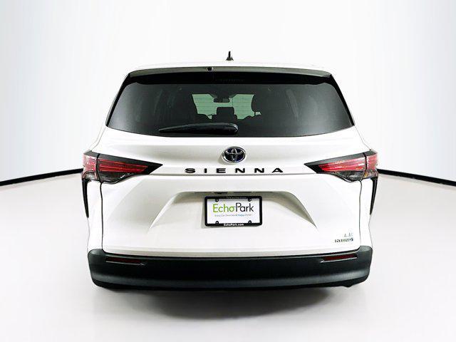 used 2022 Toyota Sienna car, priced at $33,697