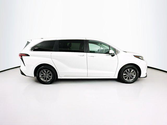 used 2022 Toyota Sienna car, priced at $33,697