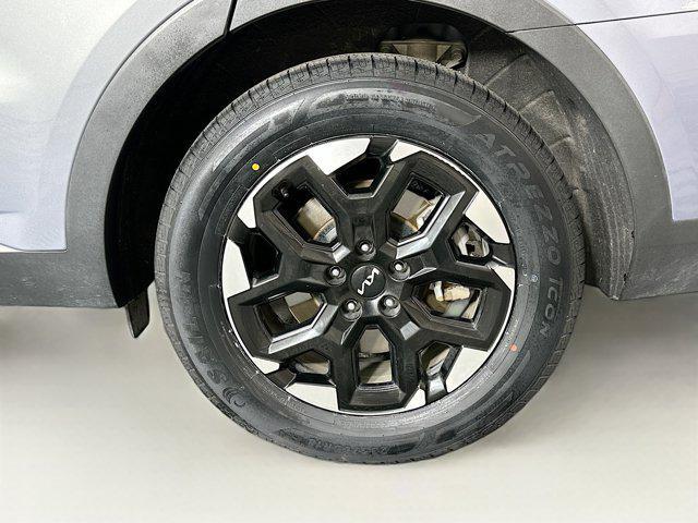 used 2024 Kia Sorento car, priced at $25,297