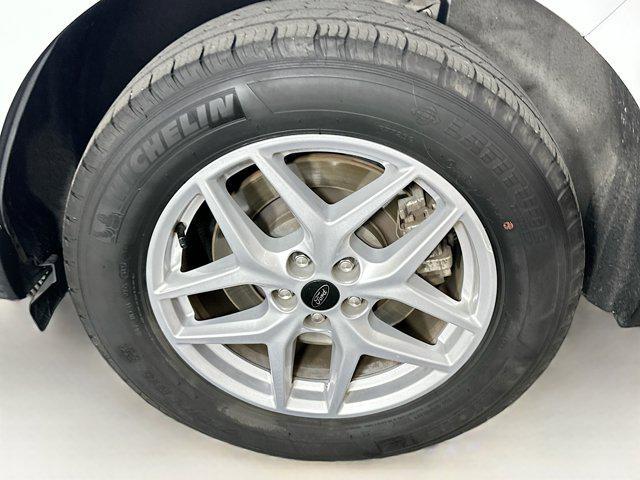 used 2024 Ford Edge car, priced at $19,497