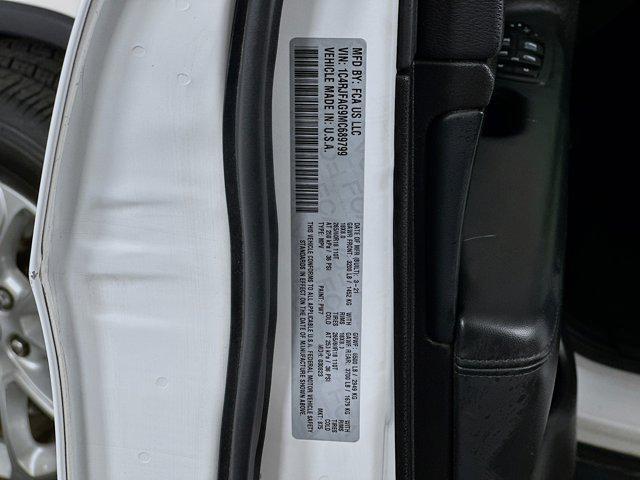 used 2021 Jeep Grand Cherokee car, priced at $19,487