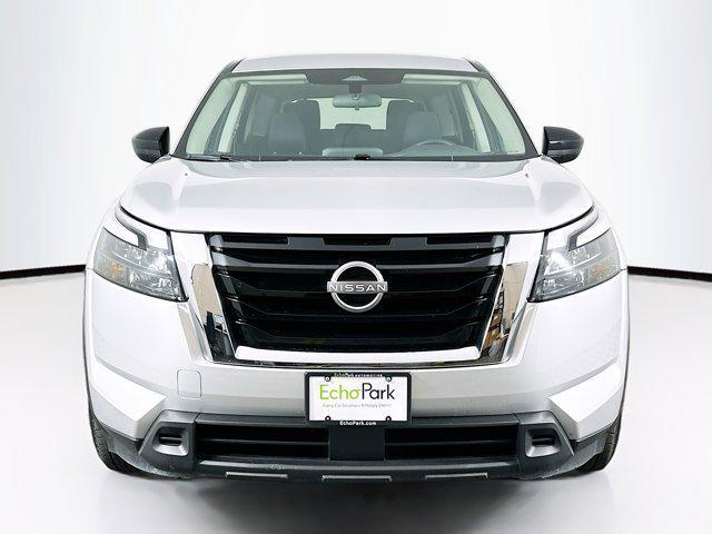 used 2024 Nissan Pathfinder car, priced at $26,999