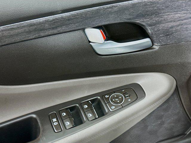 used 2019 Hyundai Santa Fe car, priced at $14,987