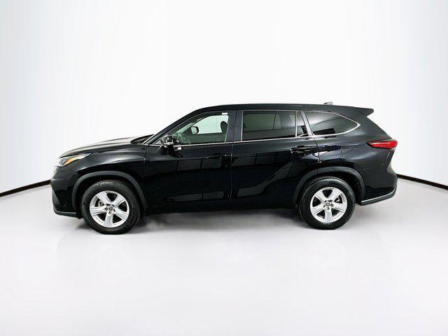 used 2023 Toyota Highlander car, priced at $31,497