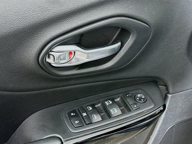 used 2020 Jeep Cherokee car, priced at $18,997