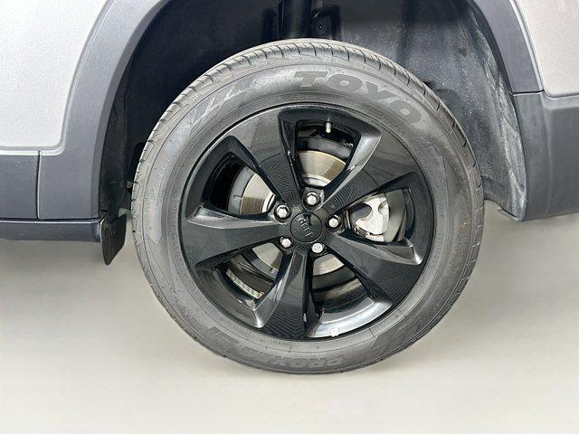 used 2020 Jeep Cherokee car, priced at $18,997