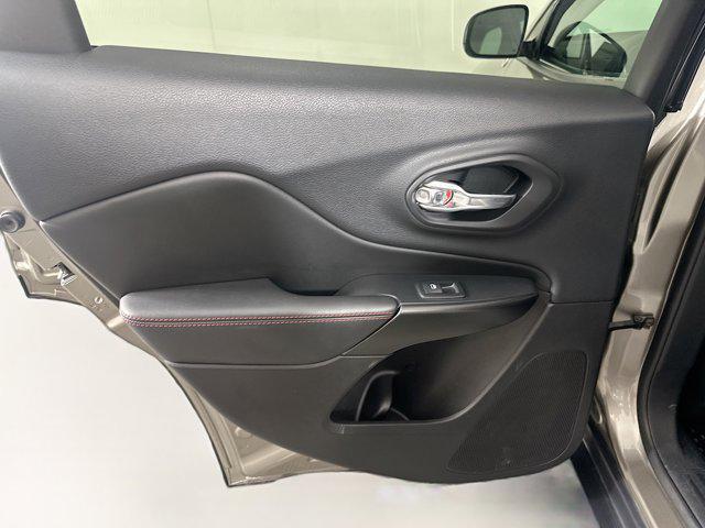 used 2019 Jeep Cherokee car, priced at $17,987