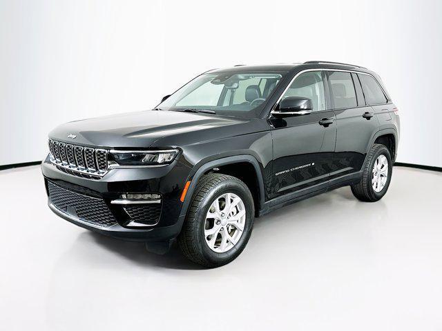 used 2024 Jeep Grand Cherokee car, priced at $33,279