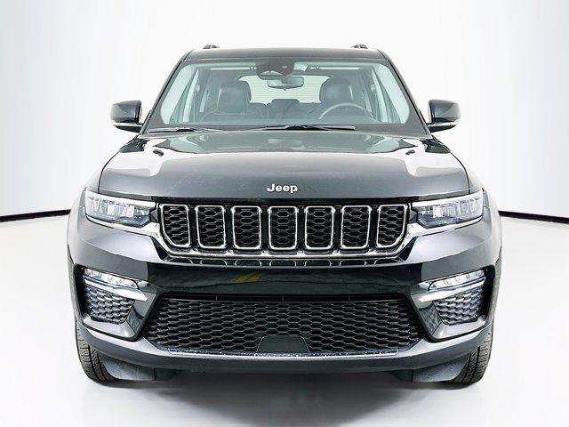 used 2024 Jeep Grand Cherokee car, priced at $33,279