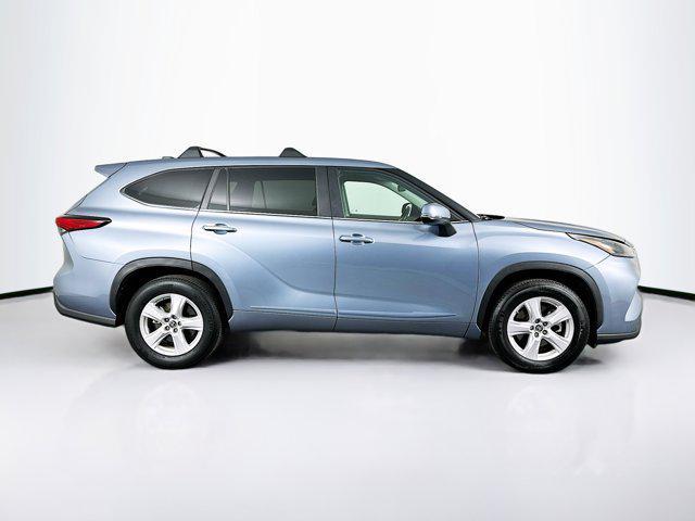 used 2023 Toyota Highlander car, priced at $29,789