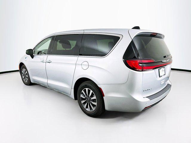 used 2023 Chrysler Pacifica Hybrid car, priced at $21,997