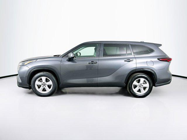 used 2024 Toyota Highlander car, priced at $31,699