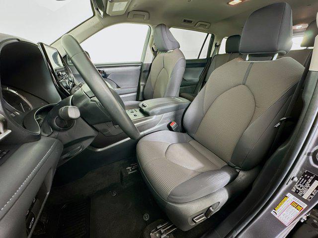 used 2024 Toyota Highlander car, priced at $31,699