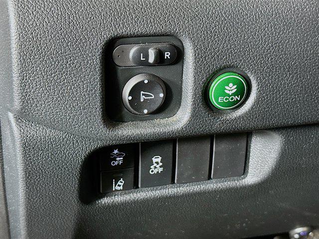 used 2022 Honda Pilot car, priced at $24,697