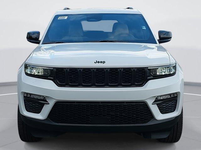 new 2025 Jeep Grand Cherokee car, priced at $44,980