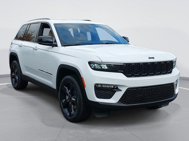 new 2025 Jeep Grand Cherokee car, priced at $46,980