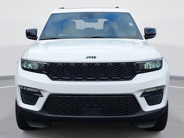 new 2025 Jeep Grand Cherokee car, priced at $46,980