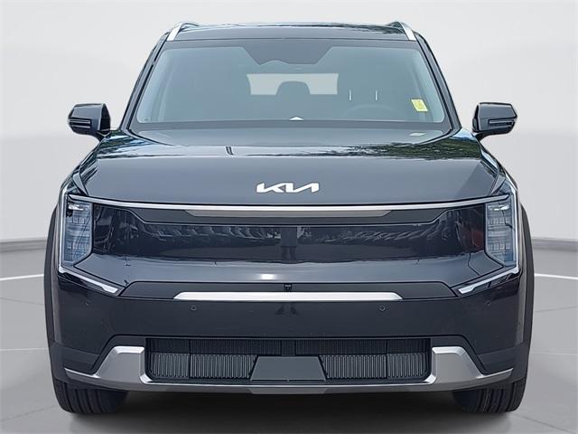 new 2026 Kia EV9 car, priced at $63,015
