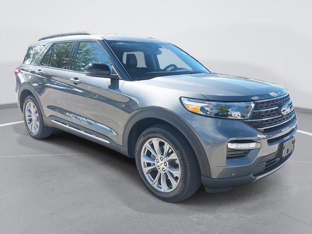 new 2024 Ford Explorer car, priced at $42,000