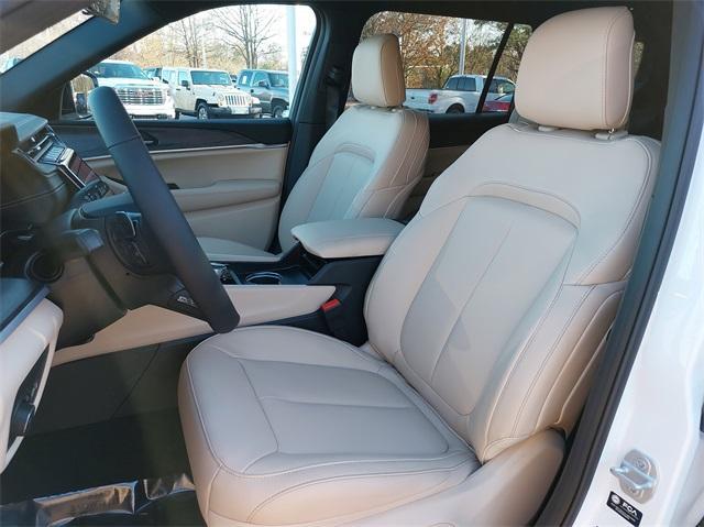 new 2025 Jeep Grand Cherokee L car, priced at $49,980