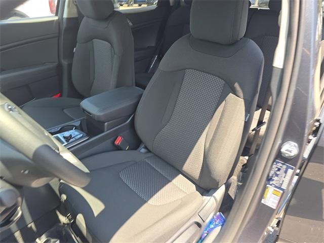 new 2025 Kia Sportage car, priced at $29,255
