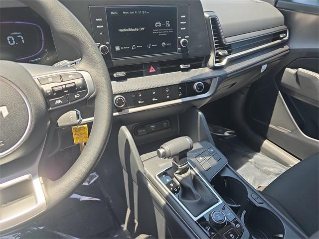 new 2025 Kia Sportage car, priced at $29,255