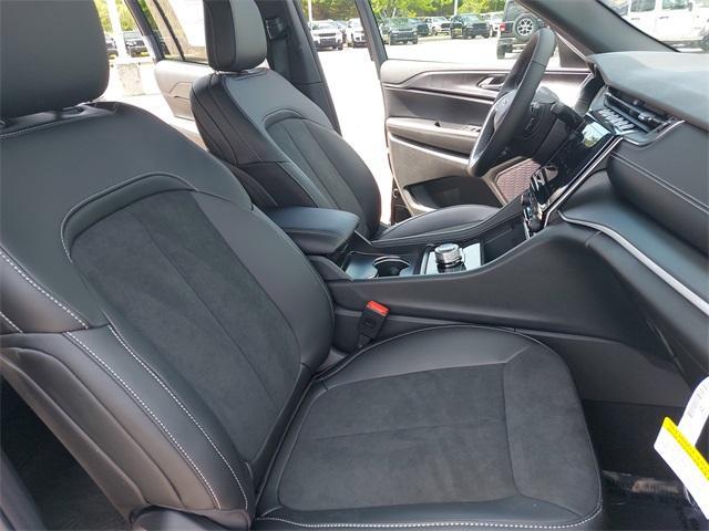 new 2025 Jeep Grand Cherokee L car, priced at $49,980