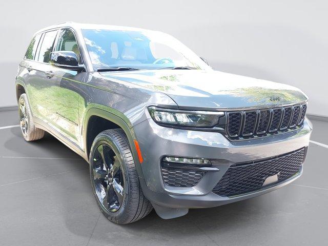 new 2024 Jeep Grand Cherokee car, priced at $43,944