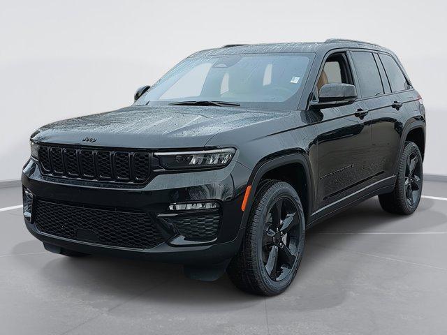 new 2025 Jeep Grand Cherokee car, priced at $44,980