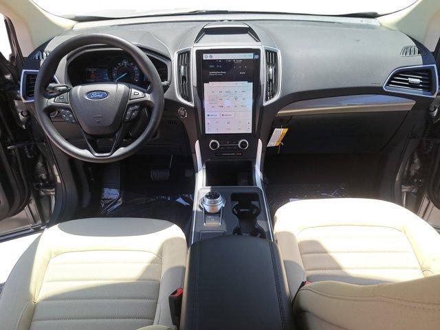 new 2024 Ford Edge car, priced at $32,400