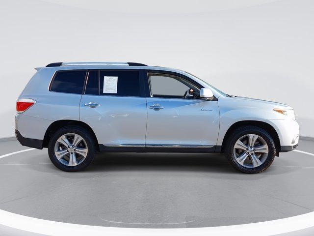 used 2012 Toyota Highlander car, priced at $12,477