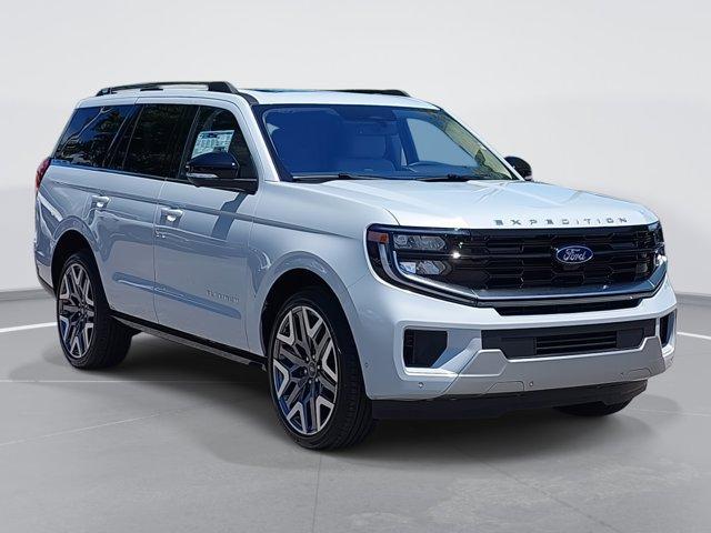 new 2025 Ford Expedition car, priced at $90,900