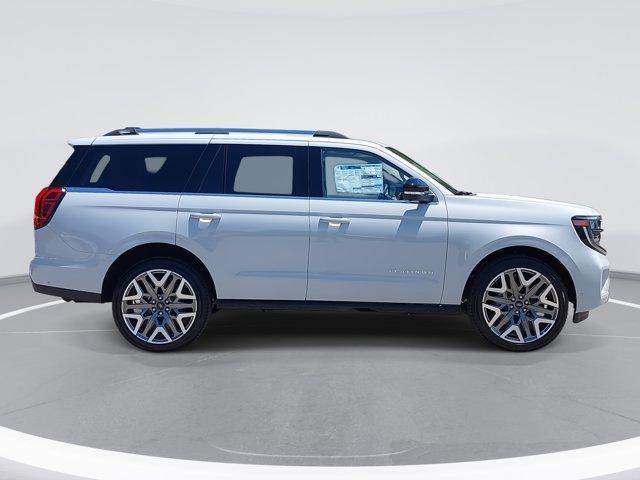 new 2025 Ford Expedition car, priced at $90,900
