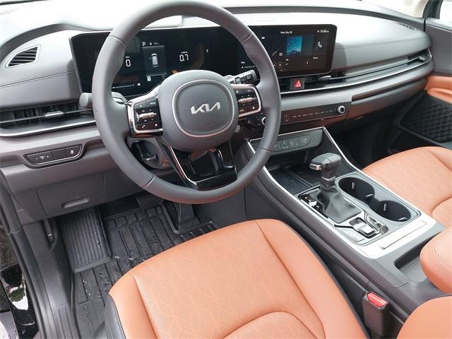 new 2025 Kia Carnival car, priced at $41,225