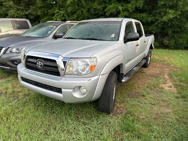 used 2006 Toyota Tacoma car, priced at $13,988