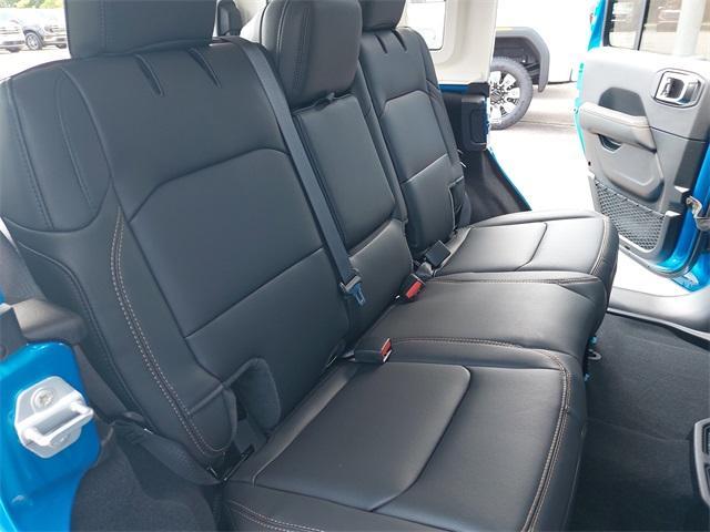 new 2025 Jeep Wrangler car, priced at $59,120