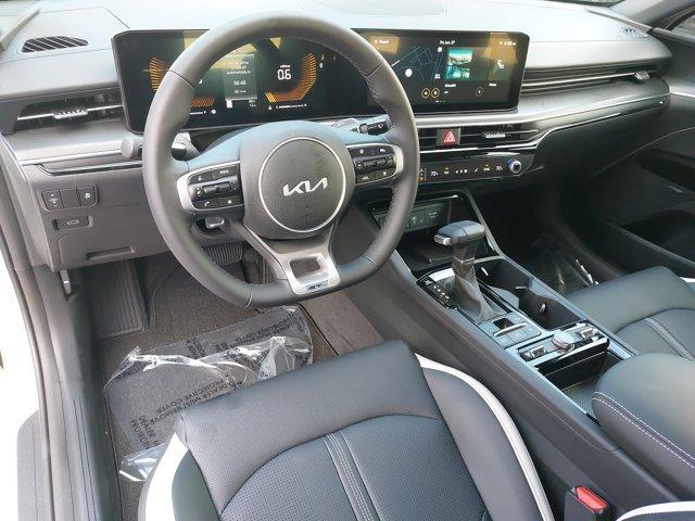 new 2025 Kia K5 car, priced at $30,045