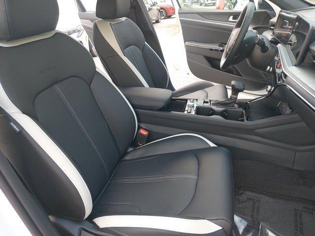 new 2025 Kia K5 car, priced at $30,045