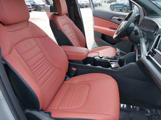 new 2025 Kia Sportage car, priced at $33,955